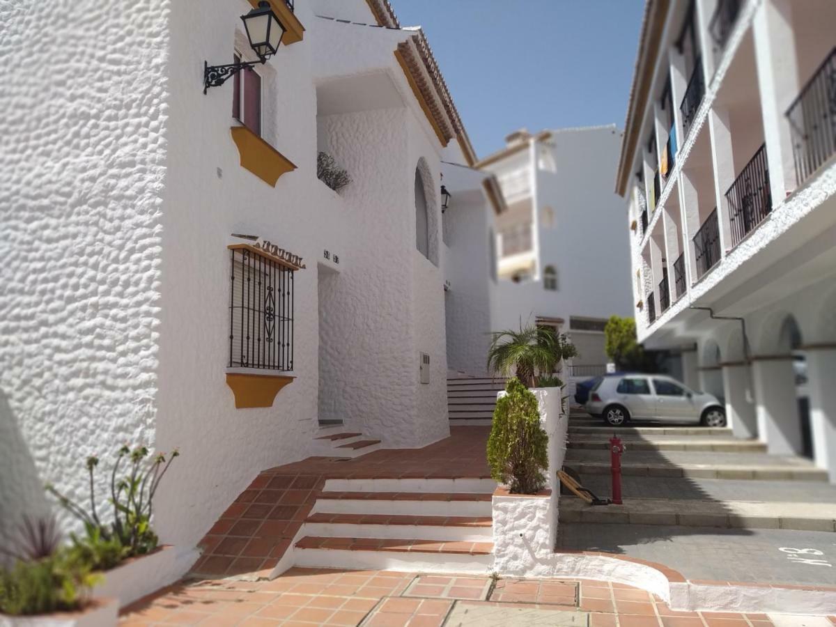 Apartament Charles White&Sweet - Ozonization Included - Ozonizacion Incluida Lägenhet Benalmádena Exteriör bild
