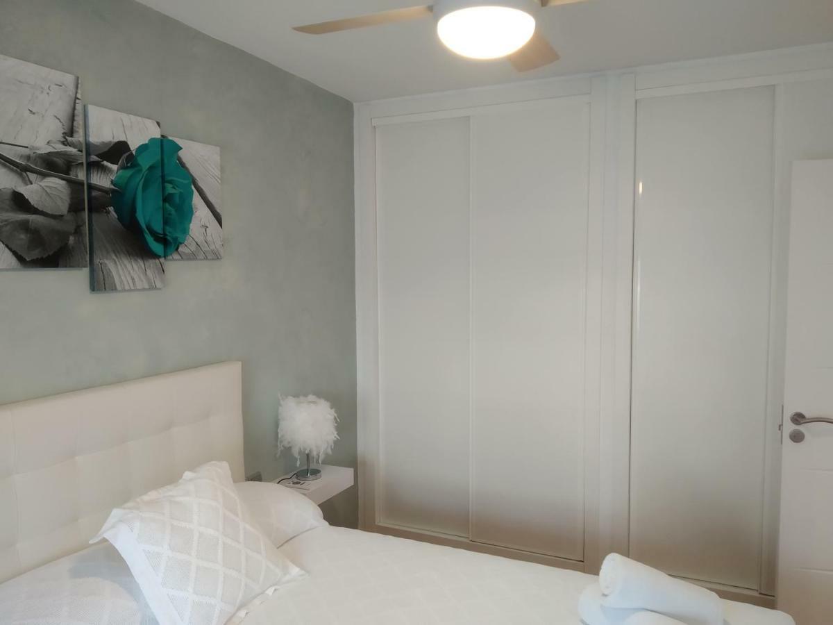 Apartament Charles White&Sweet - Ozonization Included - Ozonizacion Incluida Lägenhet Benalmádena Exteriör bild
